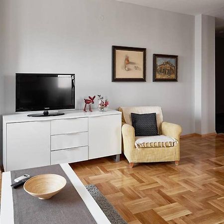 Bright Apartment Near City Center สโกเปีย ภายนอก รูปภาพ