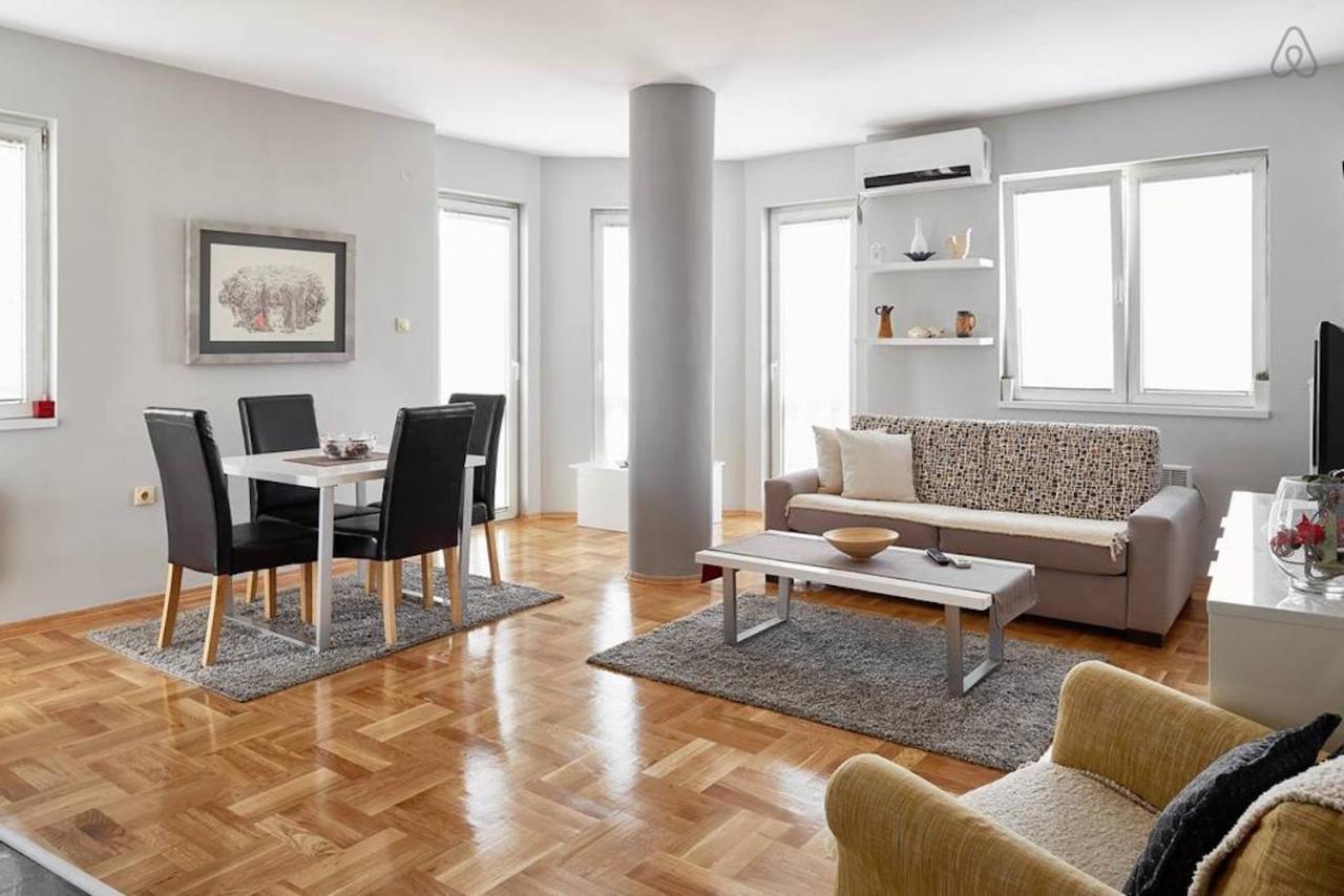 Bright Apartment Near City Center สโกเปีย ภายนอก รูปภาพ