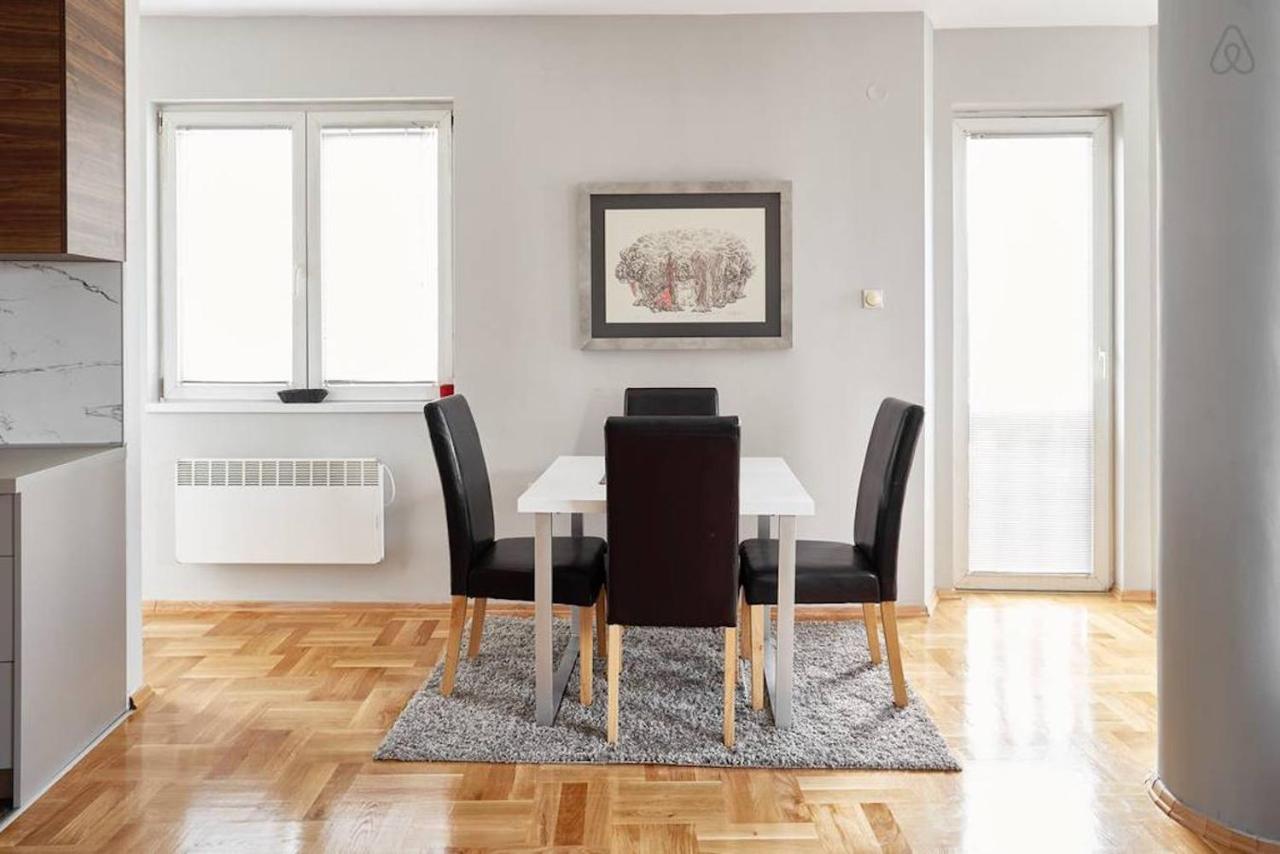 Bright Apartment Near City Center สโกเปีย ภายนอก รูปภาพ