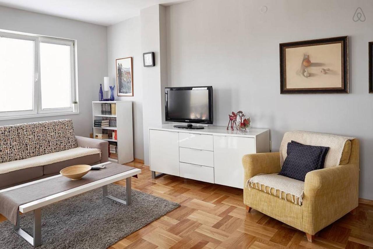 Bright Apartment Near City Center สโกเปีย ภายนอก รูปภาพ